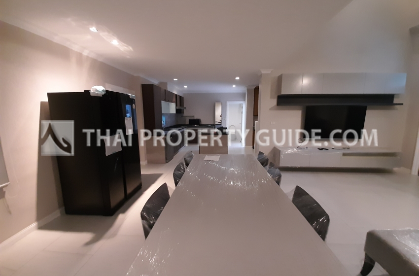 House with Shared Pool in Sukhumvit 